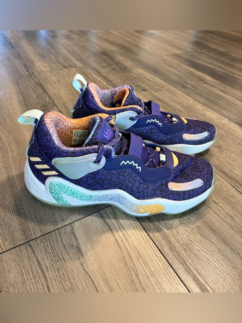 adidas D.O.N. Issue #3 Jazz Donovan Mitchell Basketball Shoes Men’s 10 Purple